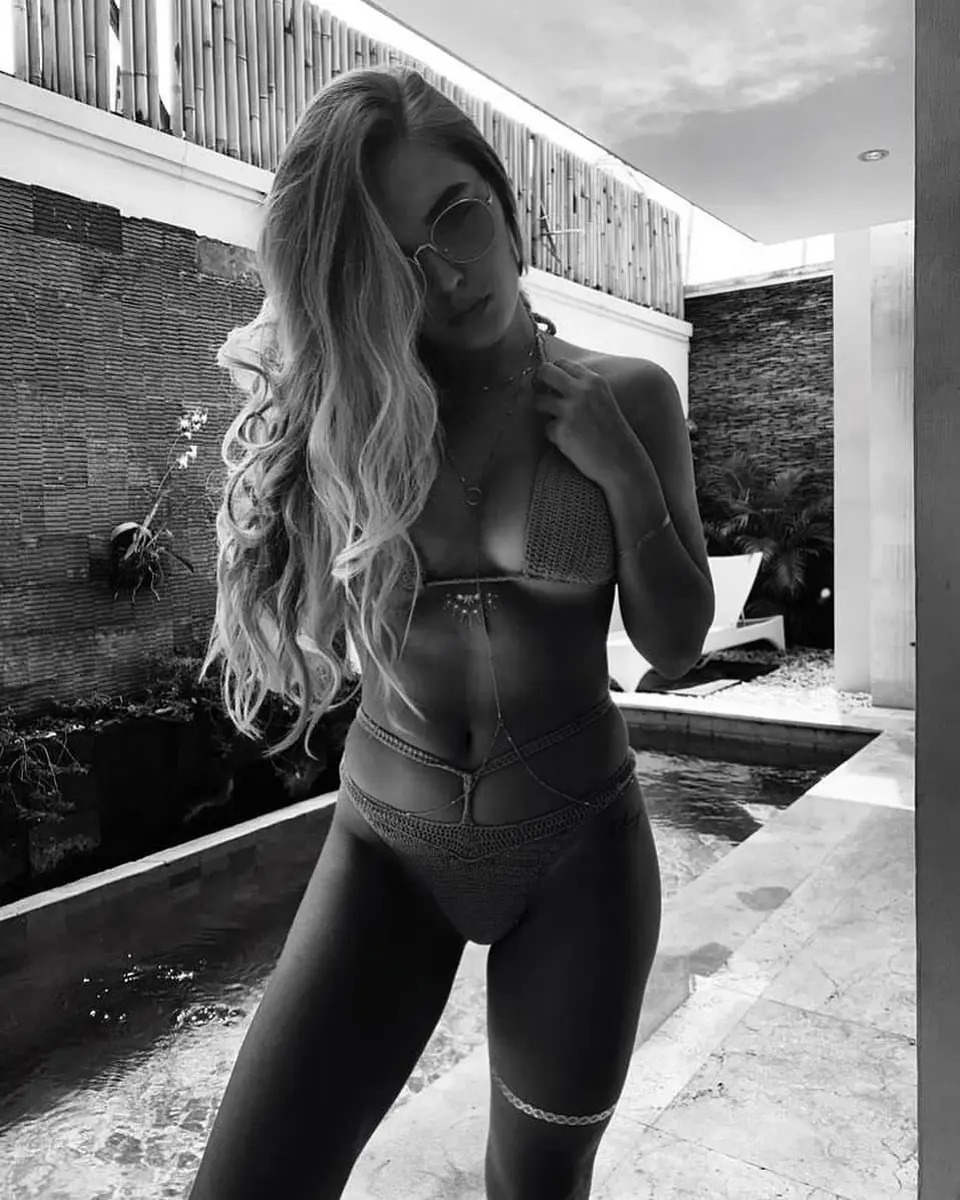 Ксения эскорт в городе Астана