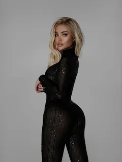 Ксения эскорт в городе Астана