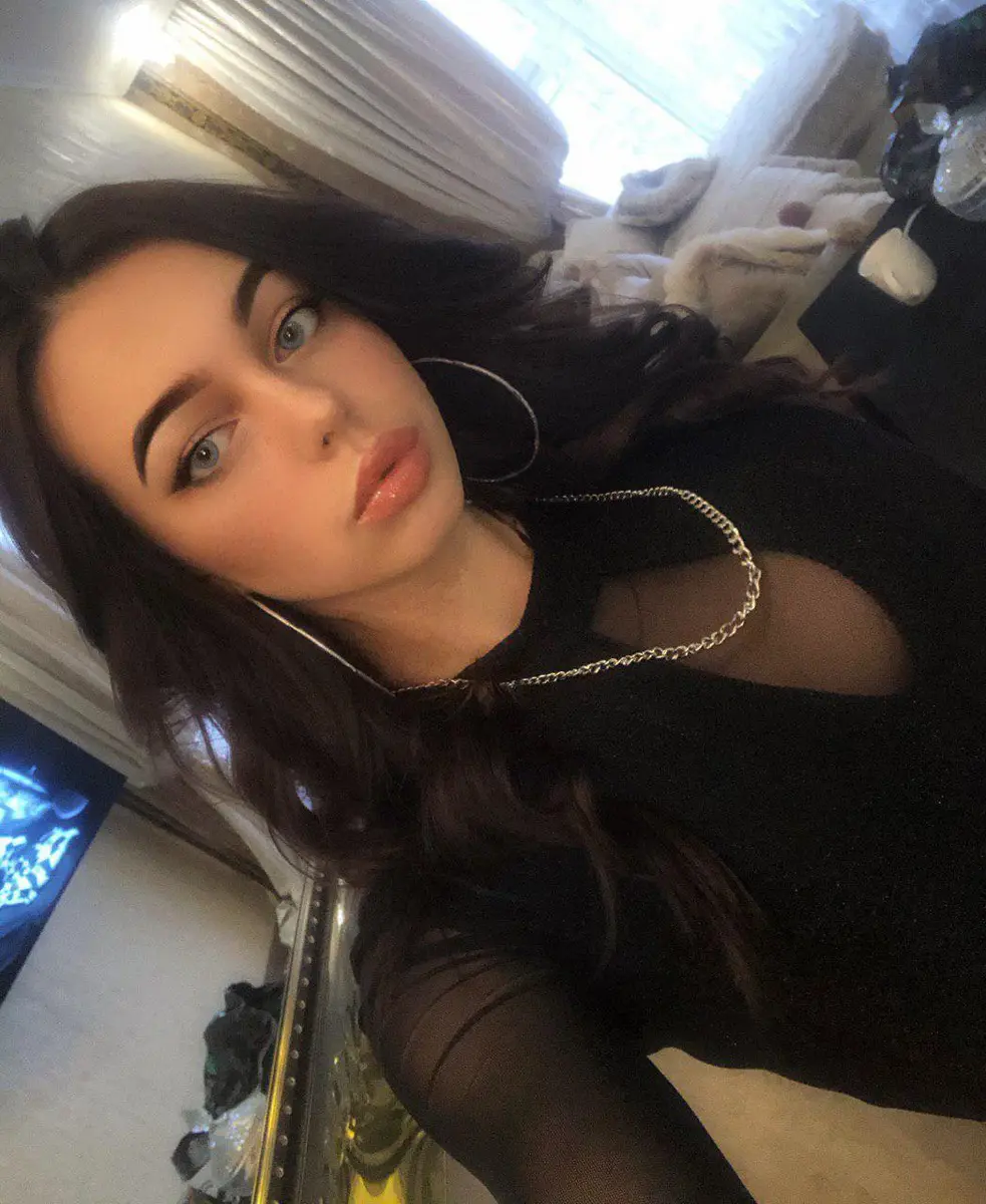 Злата эскорт в городе Астана