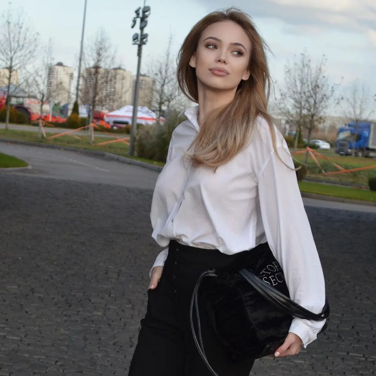 Зоя эскорт в городе Астана